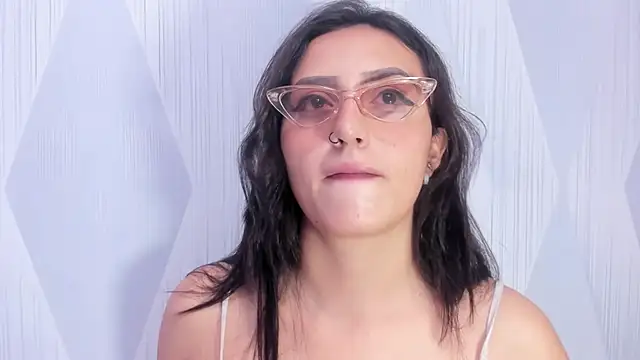 Lesly sexy4u online show from May 7, 2026, 3:23 am