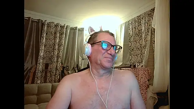 coryassman online show from February 2, 2025, 2:24 pm