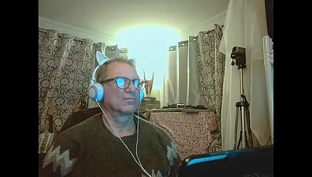 coryassman online show from April 23, 2026, 7:52 am
