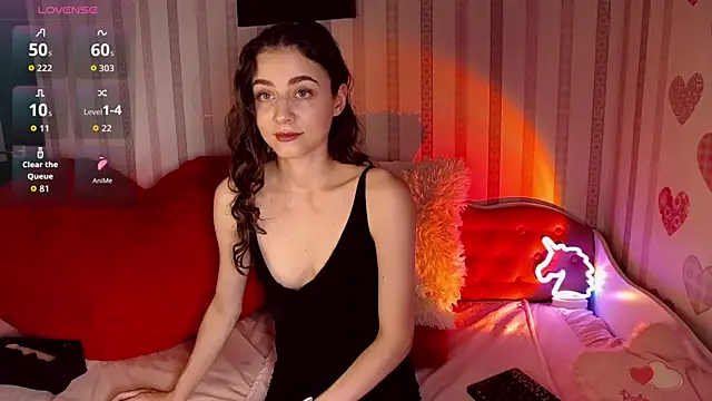 Snapshot of AliceNikke chatting on September 30, 2025, 8:14 pm AliceNikke online show from September 30, 2025, 8:14 pm