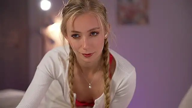 Snapshot of Vika54784 chatting on November 7, 2025, 3:39 am Vika54784 online show from November 7, 2025, 3:39 am