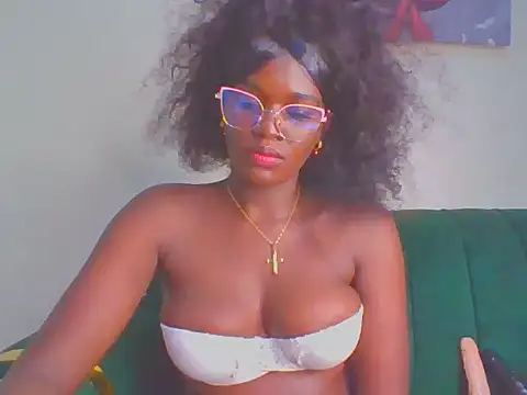 cutesmiling online show from July 24, 2026, 11:08 am