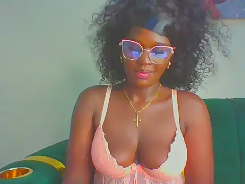 cutesmiling online show from August 9, 2026, 5:01 am