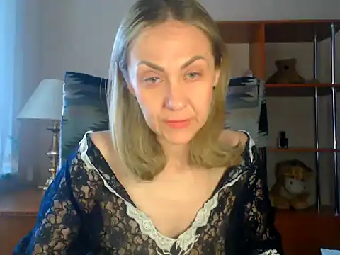 Tanya6547 online show from May 1, 2026, 7:35 am