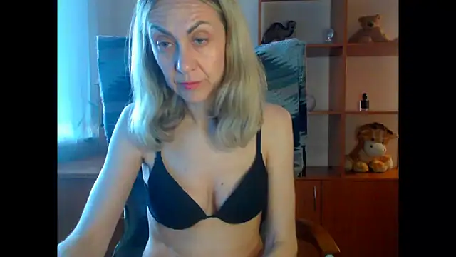 Snapshot of Tanya6547 chatting on June 8, 2026, 10:26 am Tanya6547 online show from June 8, 2026, 10:26 am