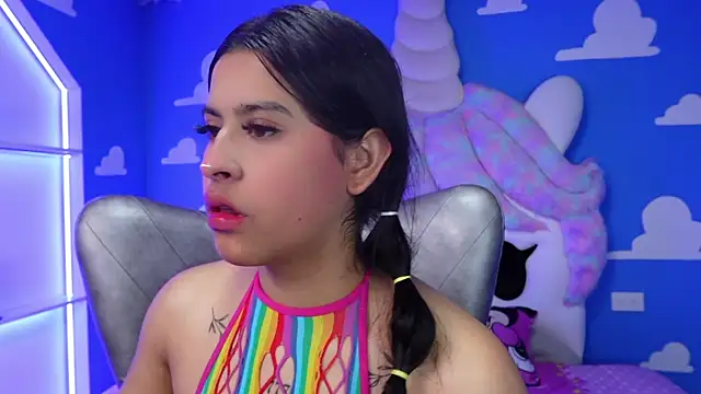 miss romyna online show from December 30, 2024, 4:08 pm
