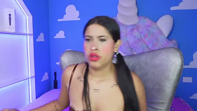 miss romyna online show from November 7, 2025, 10:59 am