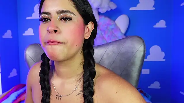 miss romyna online show from May 7, 2026, 11:04 am