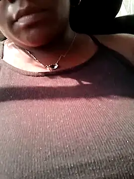 kaorysquirt online show from October 6, 2025, 2:14 pm