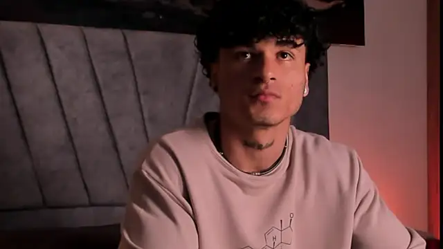 Thomas Fit1 online show from December 14, 2025, 2:50 am