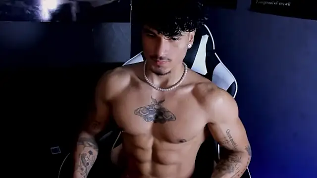 Thomas Fit1 online show from June 8, 2026, 12:14 am
