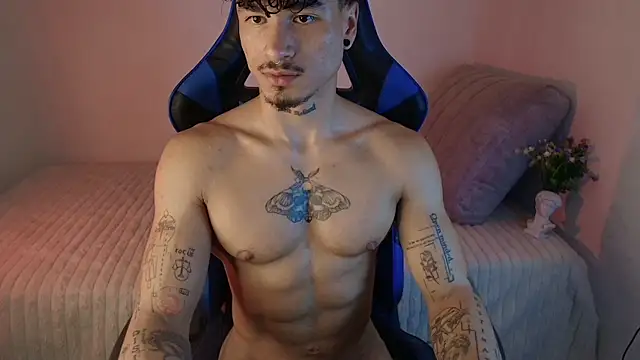 Thomas Fit1 online show from August 6, 2026, 1:18 am