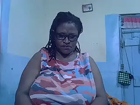 sexy bigboobss online show from November 6, 2025, 7:42 am