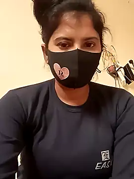 Cute Nipa online show from December 23, 2024, 5:17 am