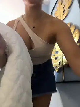 AnthonelaDuque online show from March 2, 2026, 11:39 am