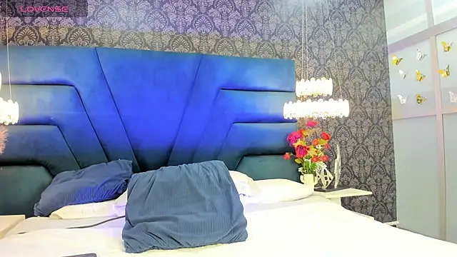 AnthonelaDuque online show from March 12, 2026, 2:07 am