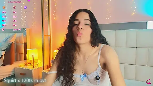 anahi maite online show from March 16, 2026, 8:02 pm