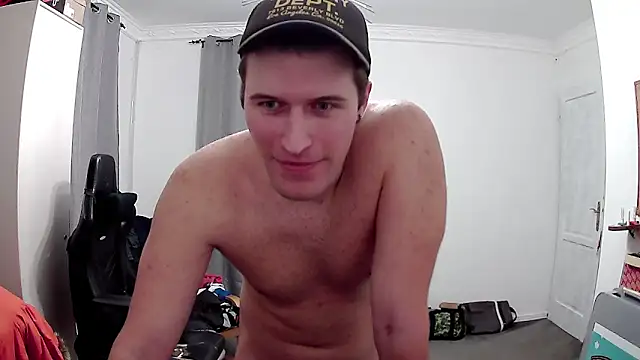 PKrisztian online show from May 1, 2026, 12:15 am