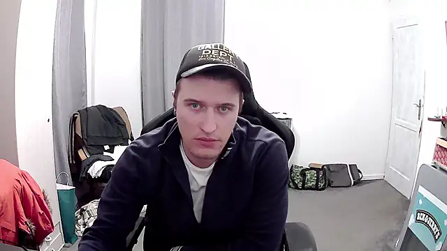 PKrisztian online show from May 5, 2026, 8:50 pm