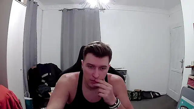 PKrisztian online show from May 22, 2026, 8:47 pm