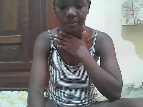 Snapshot of Ebony_Sweetcandy chatting on February 19, 2026, 2:35 pm Ebony Sweetcandy online show from February 19, 2026, 2:35 pm