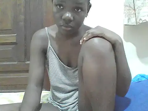 Snapshot of Ebony_Sweetcandy chatting on February 22, 2026, 6:28 pm Ebony Sweetcandy online show from February 22, 2026, 6:28 pm