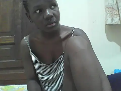 Snapshot of Ebony_Sweetcandy chatting on March 2, 2026, 5:31 pm Ebony Sweetcandy online show from March 2, 2026, 5:31 pm