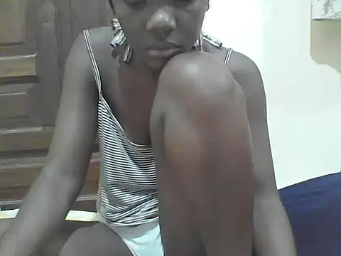Snapshot of Ebony_Sweetcandy chatting on March 10, 2026, 5:01 am Ebony Sweetcandy online show from March 10, 2026, 5:01 am