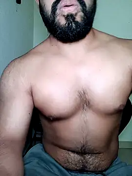 Snapshot of HombreS3n chatting on October 25, 2025, 5:40 pm HombreS3n online show from October 25, 2025, 5:40 pm