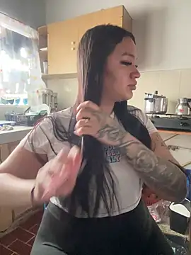 GemaGranadoss online show from February 15, 2026, 9:33 pm