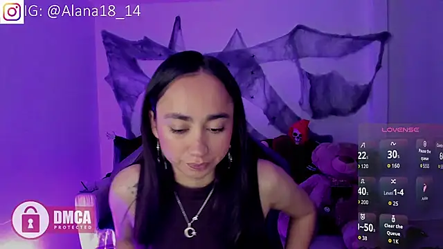 Snapshot of Alana_Pherson chatting on October 25, 2025, 8:55 am Alana Pherson online show from October 25, 2025, 8:55 am