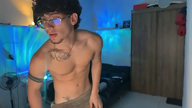 Snapshot of Kisan_Smith chatting on February 14, 2026, 4:31 am Kisan Smith online show from February 14, 2026, 4:31 am