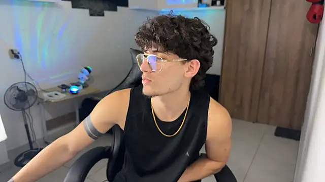 Snapshot of Kisan_Smith chatting on February 16, 2026, 3:13 am Kisan Smith online show from February 16, 2026, 3:13 am