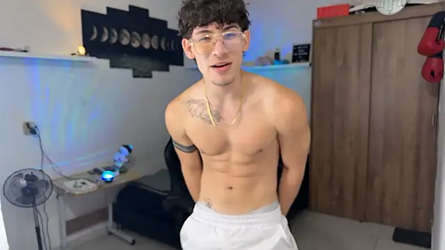 Snapshot of Kisan_Smith chatting on February 17, 2026, 2:30 am Kisan Smith online show from February 17, 2026, 2:30 am