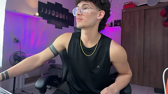 Snapshot of Kisan_Smith chatting on March 7, 2026, 1:57 am Kisan Smith online show from March 7, 2026, 1:57 am