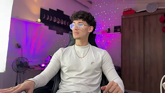 Snapshot of Kisan_Smith chatting on March 10, 2026, 3:00 am Kisan Smith online show from March 10, 2026, 3:00 am