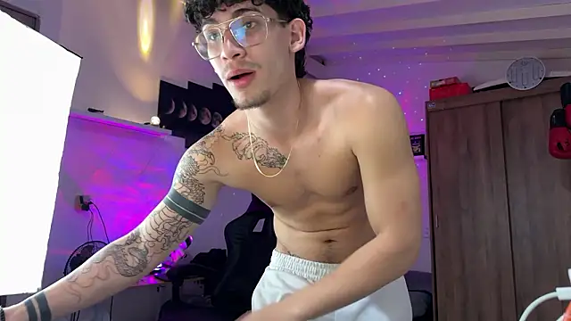 Snapshot of Kisan_Smith chatting on March 19, 2026, 5:55 am Kisan Smith online show from March 19, 2026, 5:55 am