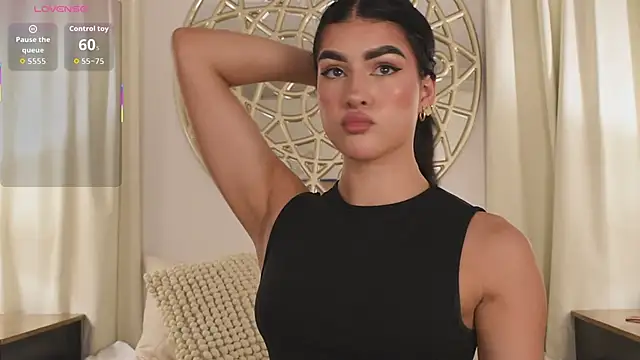 Snapshot of Antonellaparis_ chatting on October 17, 2025, 2:26 am Antonellaparis online show from October 17, 2025, 2:26 am