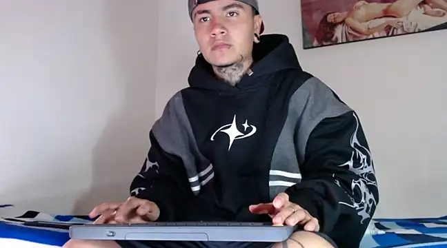 dannteftm online show from December 25, 2024, 3:17 pm