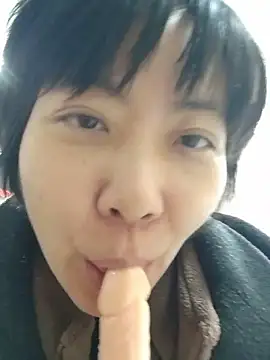 Snapshot of muuna9999 chatting on February 5, 2026, 11:37 am muuna9999 online show from February 5, 2026, 11:37 am