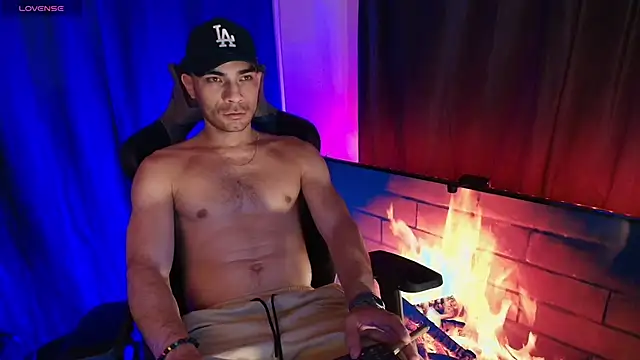 Snapshot of sexyboycolombi4 chatting on March 25, 2026, 11:00 pm sexyboycolombi4 online show from March 25, 2026, 11:00 pm