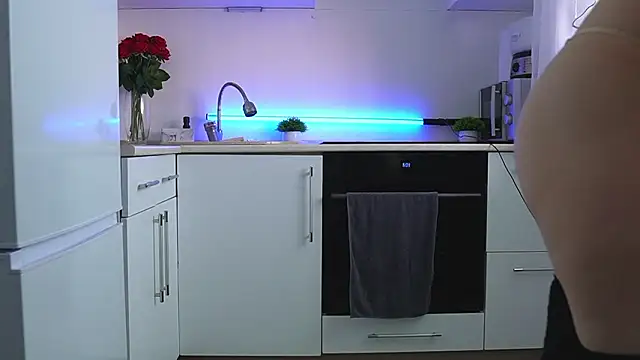 888 666 online show from March 19, 2026, 4:05 am