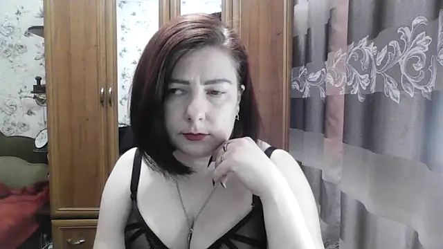 SophieNightAh online show from September 29, 2025, 1:16 pm