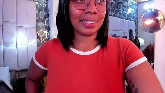 lia mariana online show from June 27, 2026, 8:58 pm