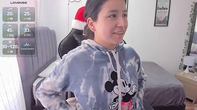 Snapshot of Amy_joones chatting on December 12, 2024, 1:39 pm Amy joones online show from December 12, 2024, 1:39 pm