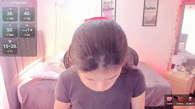 Snapshot of Amy_joones chatting on December 18, 2024, 1:45 pm Amy joones online show from December 18, 2024, 1:45 pm