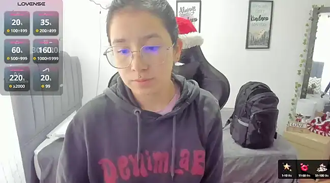 Snapshot of Amy_joones chatting on December 20, 2024, 1:43 pm Amy joones online show from December 20, 2024, 1:43 pm