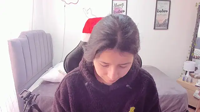 Snapshot of Amy_joones chatting on December 26, 2024, 3:20 pm Amy joones online show from December 26, 2024, 3:20 pm