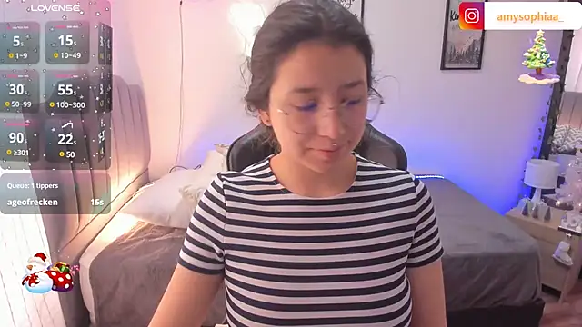 Snapshot of Amy_joones chatting on December 27, 2024, 2:01 pm Amy joones online show from December 27, 2024, 2:01 pm