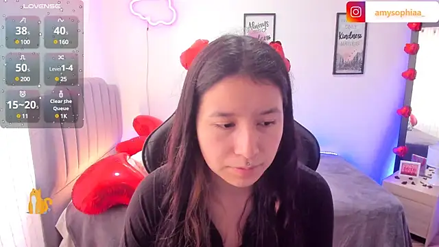 Snapshot of Amy_joones chatting on February 10, 2025, 1:33 pm Amy joones online show from February 10, 2025, 1:33 pm